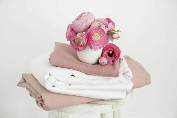 What are the Best Ways to Incorporate Linen for a Summer Wardrobe?